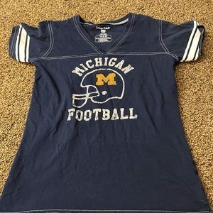 Girls large Michigan football tee